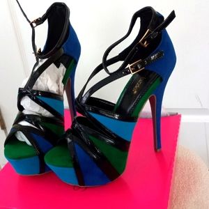 ShoeDazzle "Yanna" strappy heels